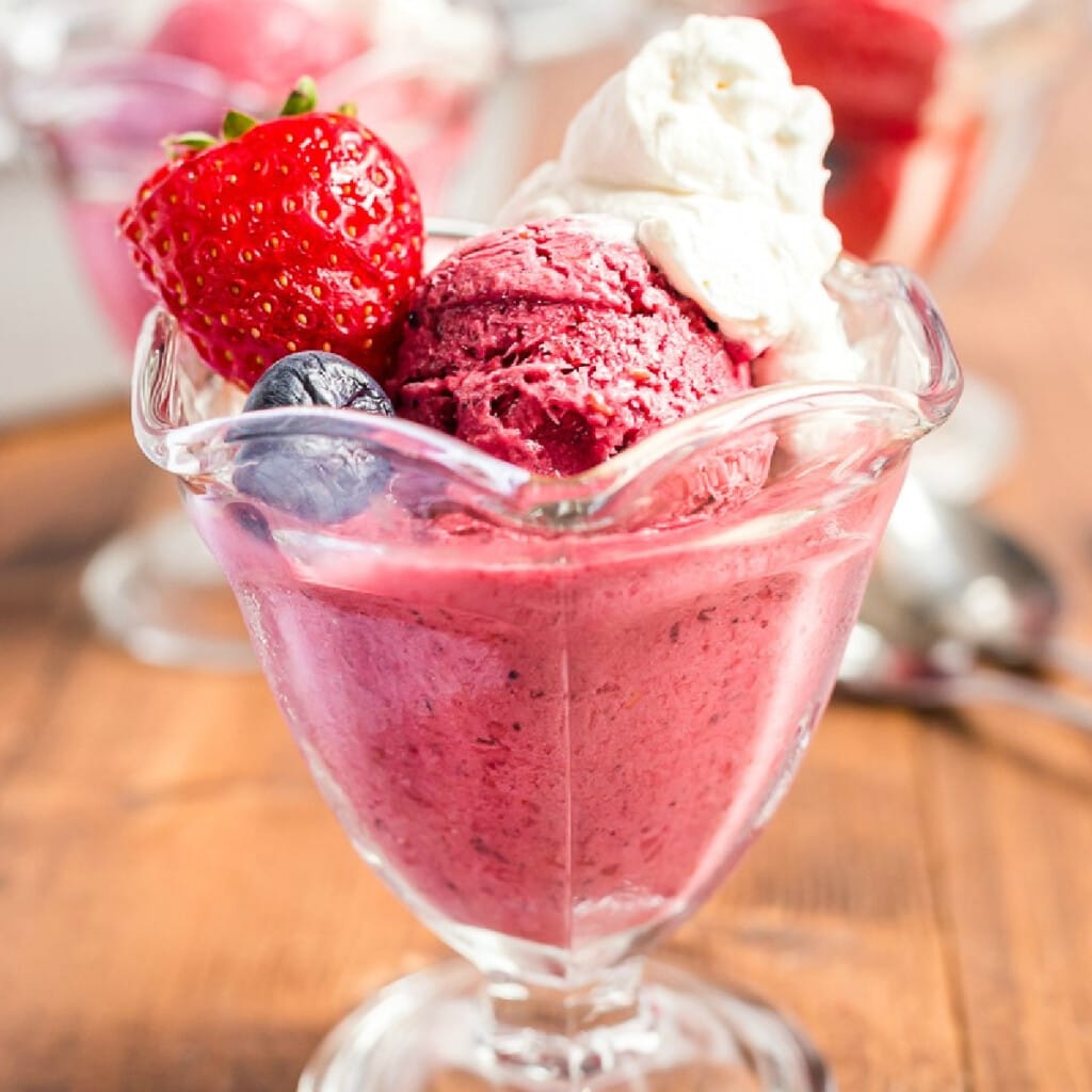 Yo Berry Keto Mixed Berry Frozen Yogurt (Sugar-Free) - Bobbi's Kozy Kitchen