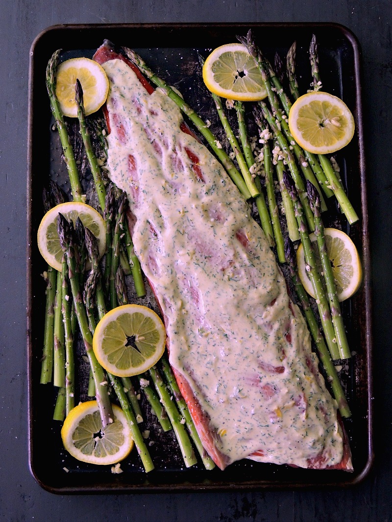 Forget about the fuss, and mess, with this quick and easy gluten-free, low carb, keto-friendly Sheet Pan Salmon and Asparagus recipe. It is a healthy and delicious meal that you will have on the table in less than 30 minutes! #sheetpan #salmon #lemon #dill #asparagus #lowcarb #glutenfree #keto #30minute #easy #recipe | bobbiskozykitchen.com