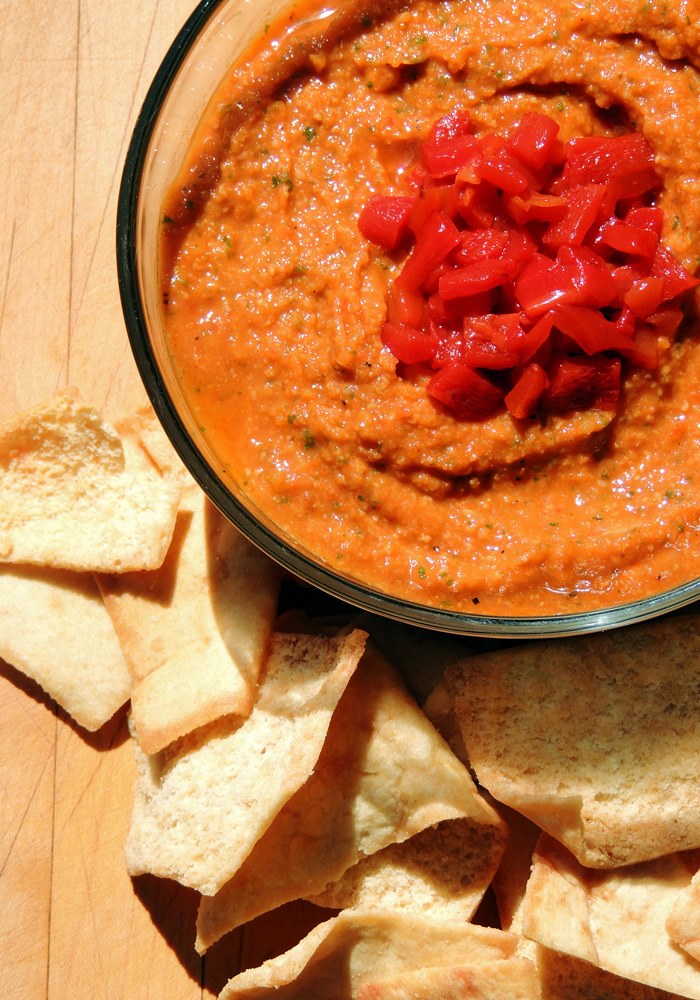 This hummus recipe switches up that plain boring hummus with this tasty roasted red pepper version. #hummus #glutenfree #dairyfree #healthy #recipe #easy #appetizer | bobbiskozykitchen.com